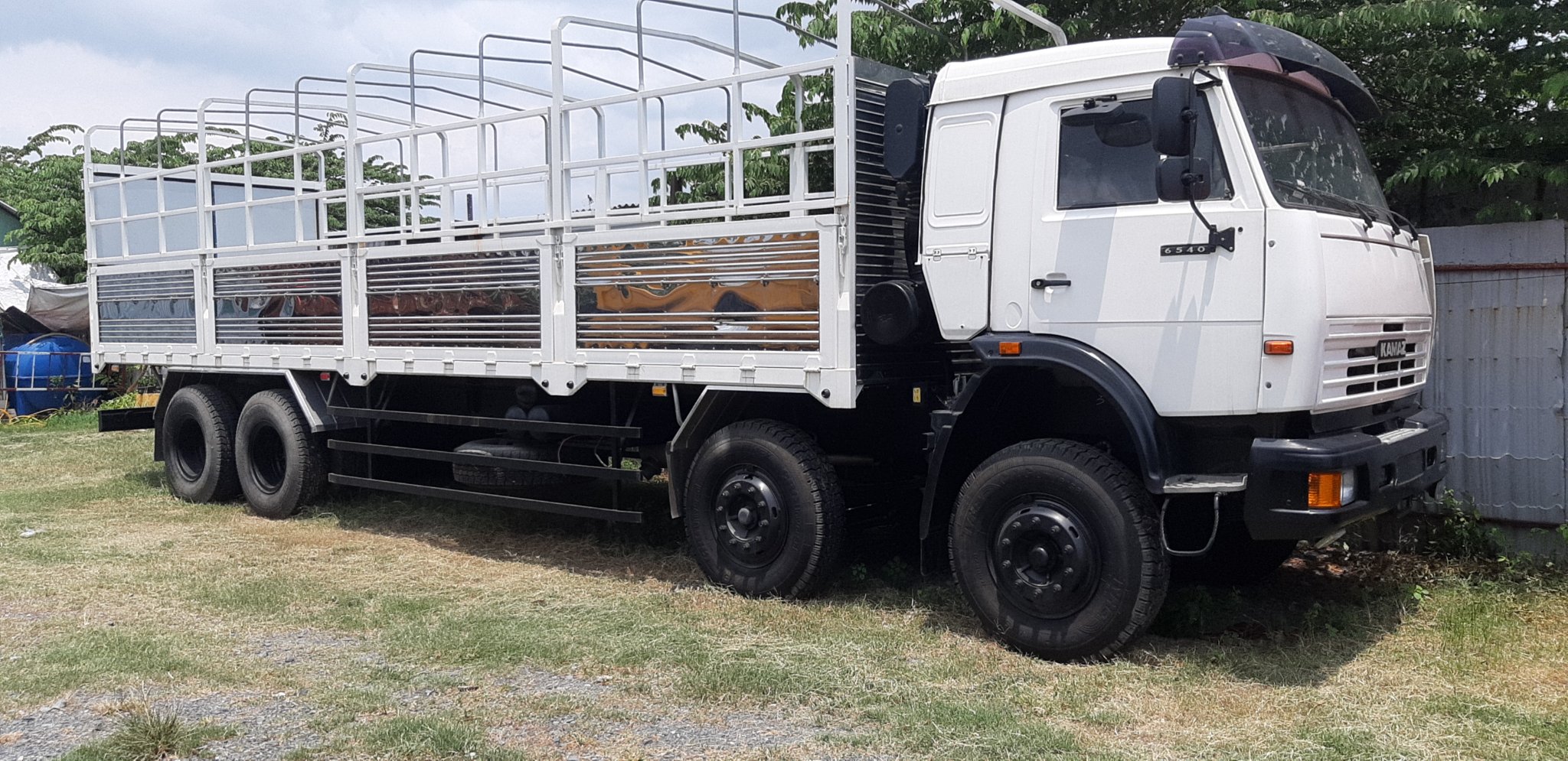 Xe Tải Kamaz 6540 - Sự Lựa Chọn Hoàn Hảo Cho Doanh Nghiệp Vận Tải